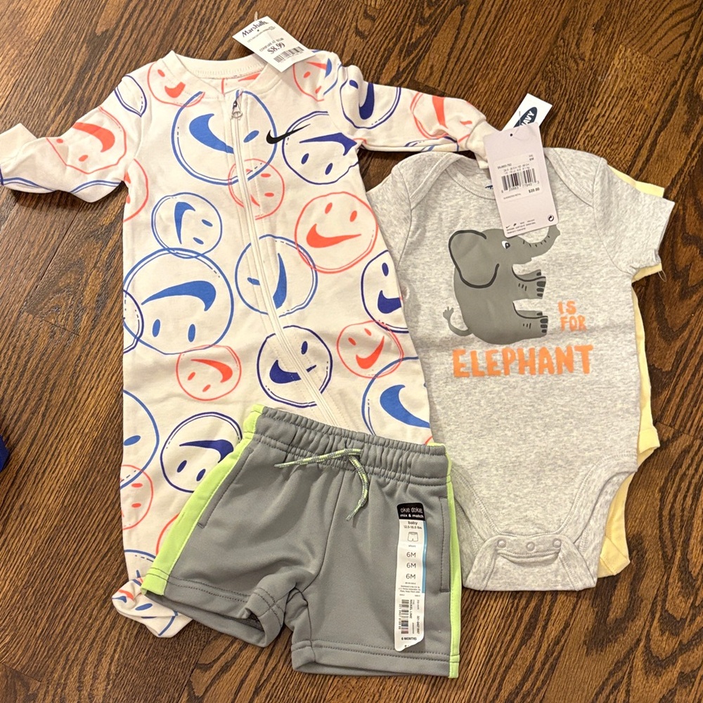 Bundle of baby clothes size 6m